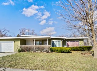 354 Westgate Dr, Park Forest, IL
