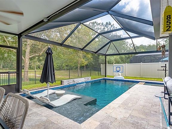 2nd image of 48 Mission Oak Ct