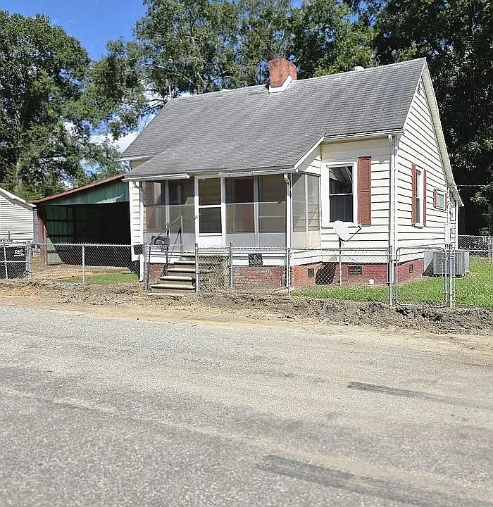 14 Stringer St