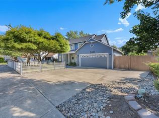 740 E Heritage Loop, La Center, WA