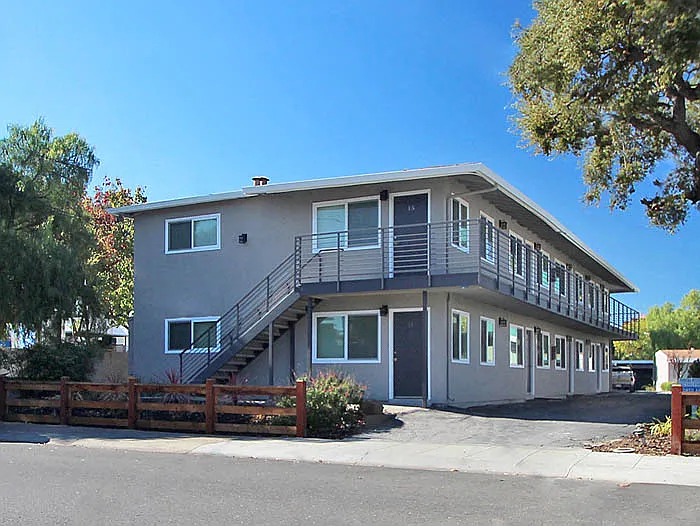 444 Ventura Avenue — Photo 2