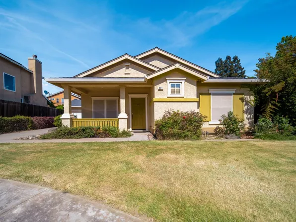 301 Nutcrest Ct, Oakdale, CA 95361