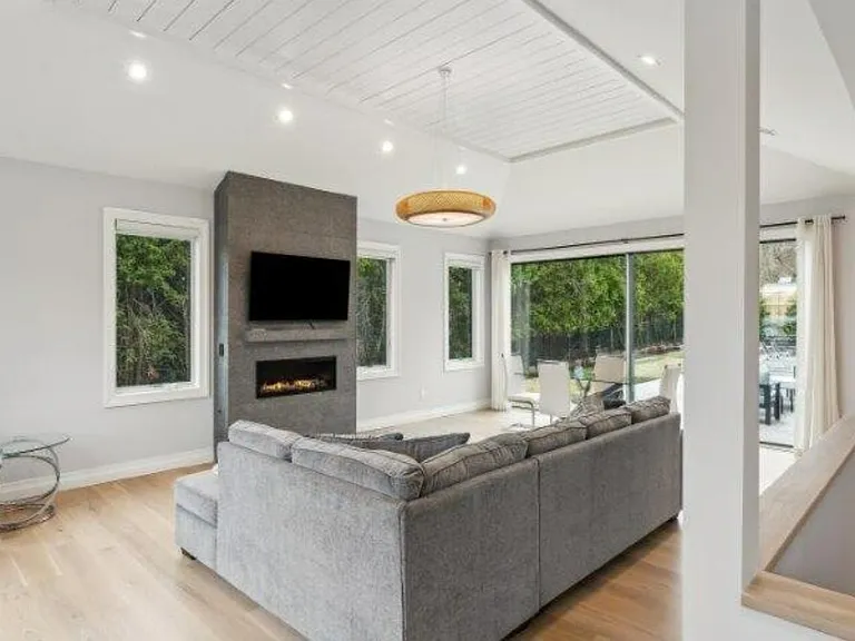 43 Newtown Ct — Photo 6