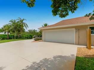 2402 SW Racquet Club Dr, Palm City, FL 34990