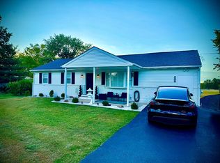 935 N Pleasant View Rd, Pottstown, PA 19464