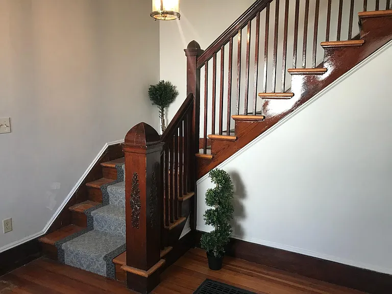 396 Middle St — Photo 1