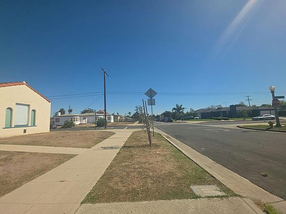 4th image of 857 E 116th St