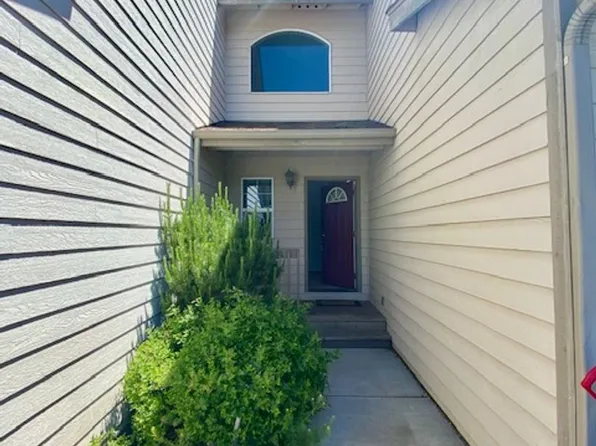 2202 NE Holliday Ave #3, Bend, OR 97701