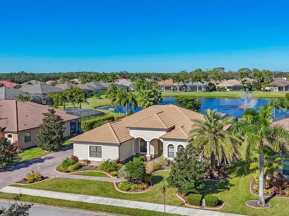 902 145th Street Cir NE, Bradenton, FL 34212