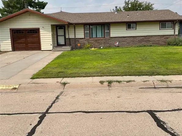 1527 21st St, Mitchell, NE 69357