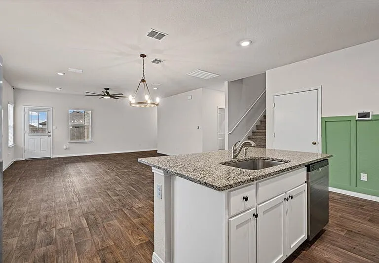 20221 Heinrich Ln — Photo 9