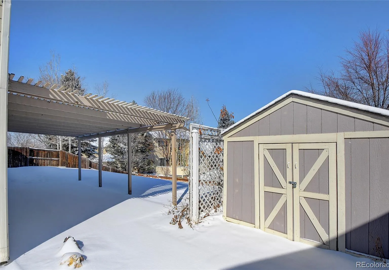 4 bed, 2.5 bath, 2052 sqft, $3,300 — Photo 4