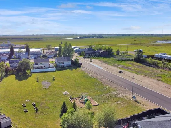 1250 Aaron DRIVE, Pilot Butte, SK S0G 3Z0