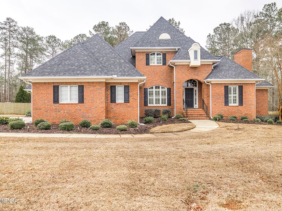 1st image of 720 Latrobe Way