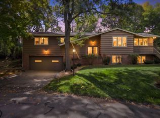 2931 Cedar Knoll Ct, Minnetonka, MN 55305