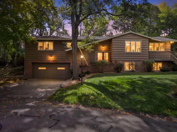 2931 Cedar Knoll Ct, Minnetonka, MN 55305
