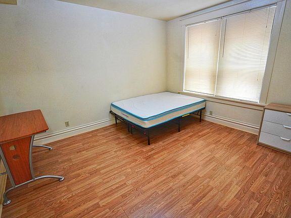 5th image of 807 Westgate Ave #2