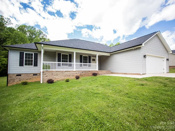 301 Delview Dr, Cherryville, NC 28021