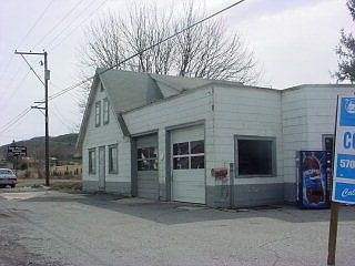 2nd image of 1012 Centre Tpke