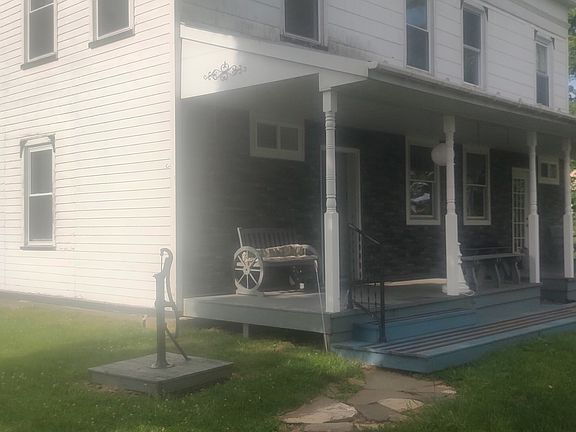 2nd image of 535 Main St #2