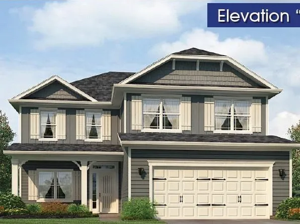 216 Magnolia Villas Dr, Cornelia, GA 30531