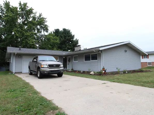 1031 Bayless St, Plymouth, IN 46563