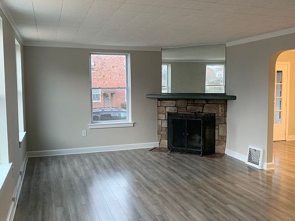 3rd image of 501 Hill St