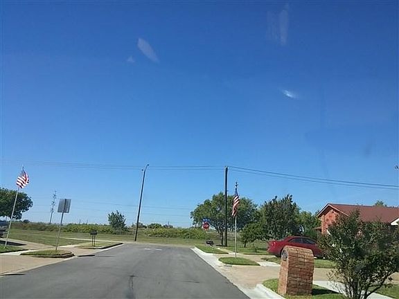 5th image of 1906 Baywood Ln