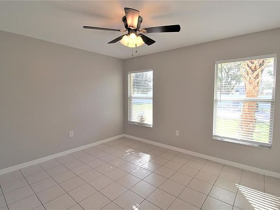 4th image of 864 Hand Ave #864