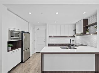 553 Foster Ave, Coquitlam, BC V3J0B5
