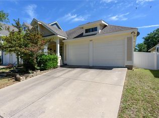 1412 Oakcrest Dr, Aubrey, TX 76227
