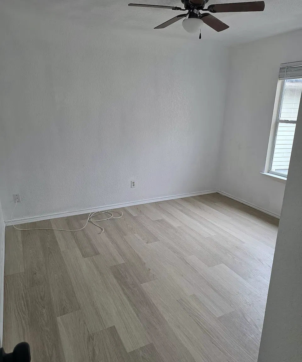 4 bed, 2149 sqft, $1,950 — Photo 2