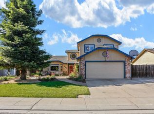502 Swallow Dr, Manteca, CA 95336
