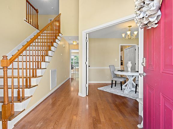 4th image of 1471 McKinley Ct