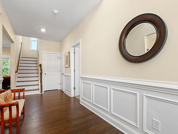 2nd image of 513 Henham Way
