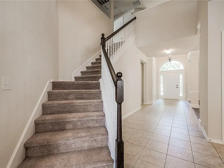 2338 Falcon Point Dr — Photo 13