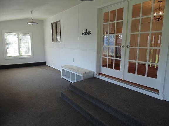 4th image of 604 King St