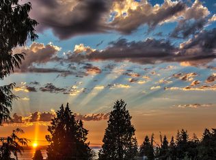 907 Dayton St, Edmonds, WA 98020