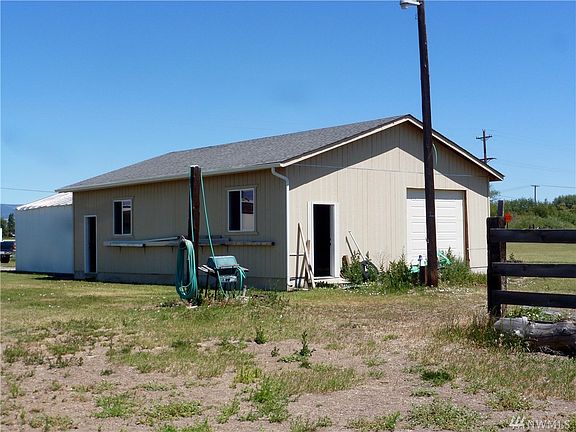 2nd image of 6810 Kittitas Hwy