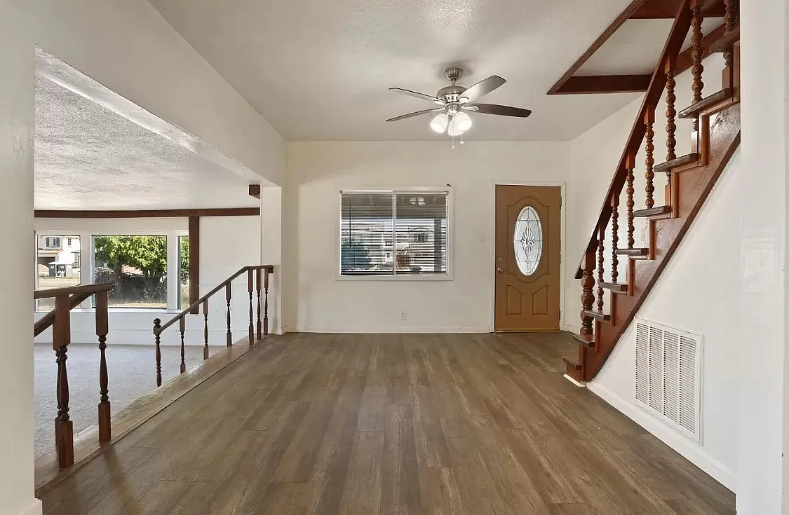 4 bed, 1552 sqft, $3,200 — Photo 1