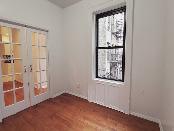 4th image of 132 N 1st St APT 8