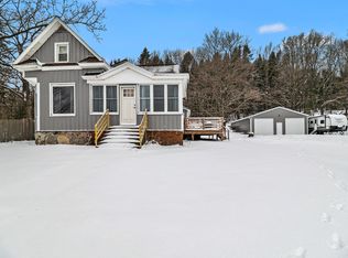 5033 1st St, New Era, MI 49446