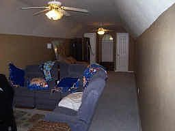 4th image of 19427 Sapphire Cir