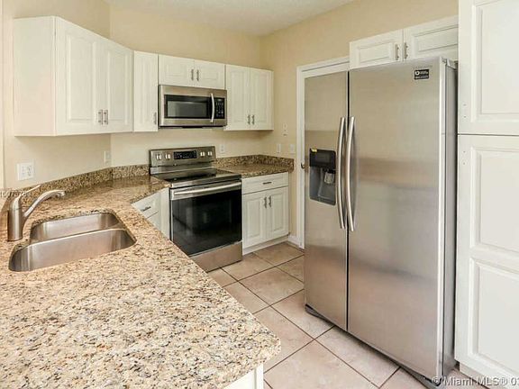4th image of 9550 Bradshaw Ln