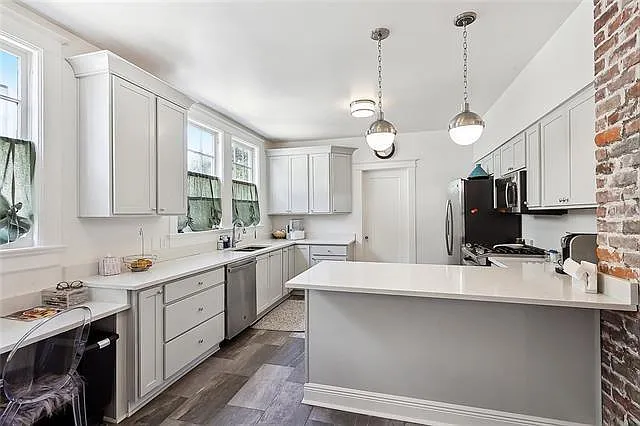 4 Cromwell Pl — Photo 5