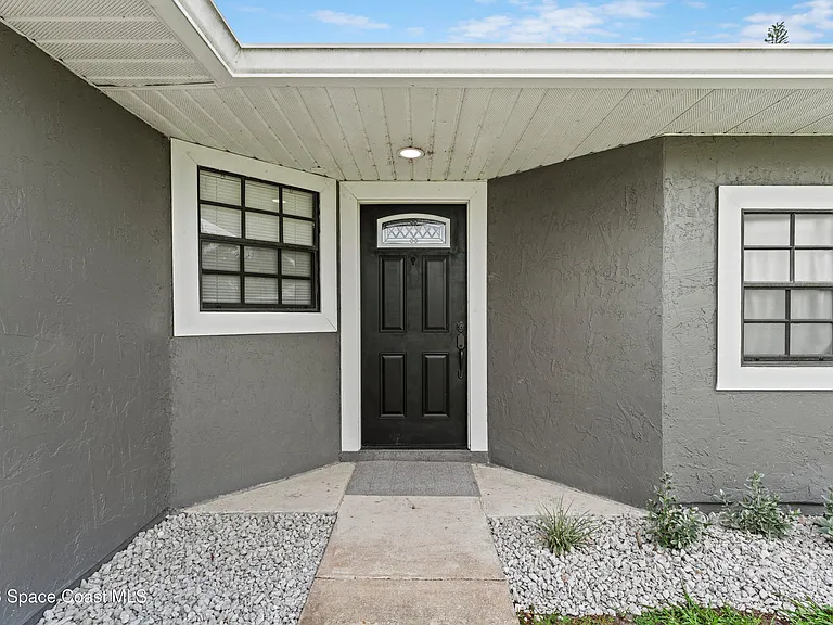 6424 Dane Ave — Photo 5