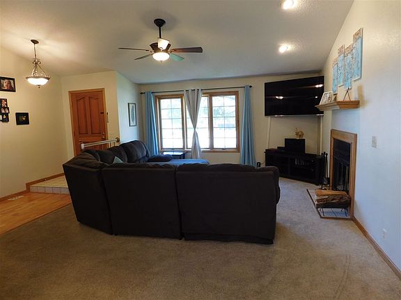 3rd image of 3007 Toalson Ave