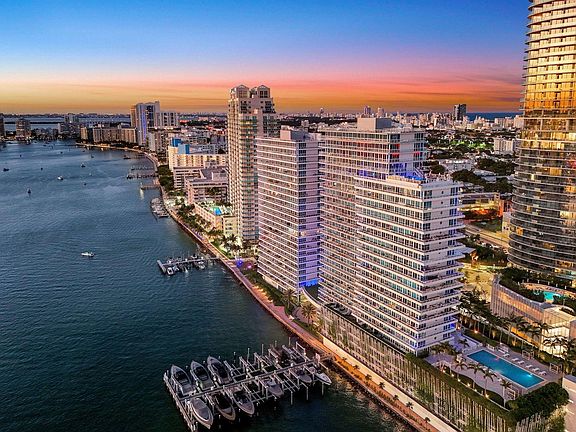 2nd image of 540 West Avenue #1111