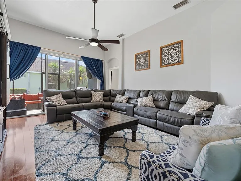 3180 Stonehurst Cir — Photo 8