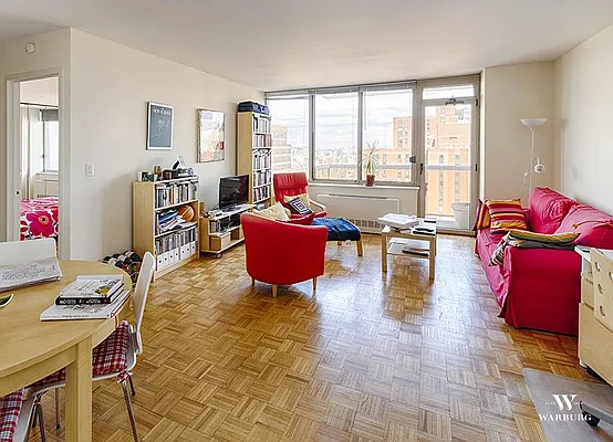 Rented by Warburg | media 8